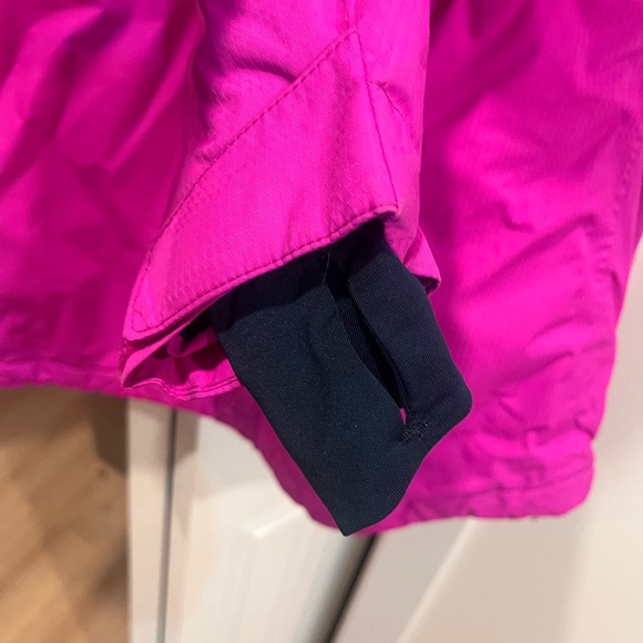 Columbia ski jacket with detachable hood - Picture 7 of 7